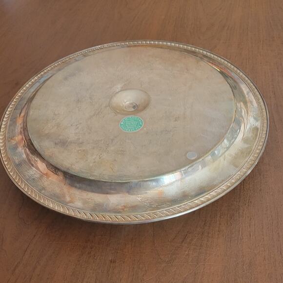 Vintage WM Rogers Silverplate 15"   Chip & Dip Vegetable Platter tray - Picture 2 of 15